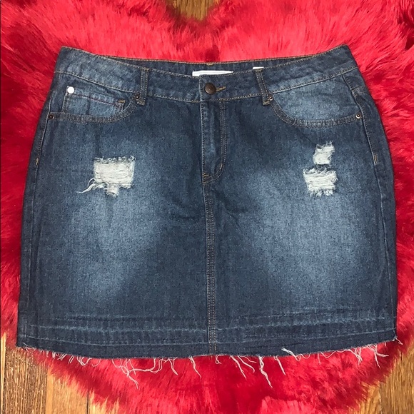 Adam Levine denim mini - Picture 1 of 2